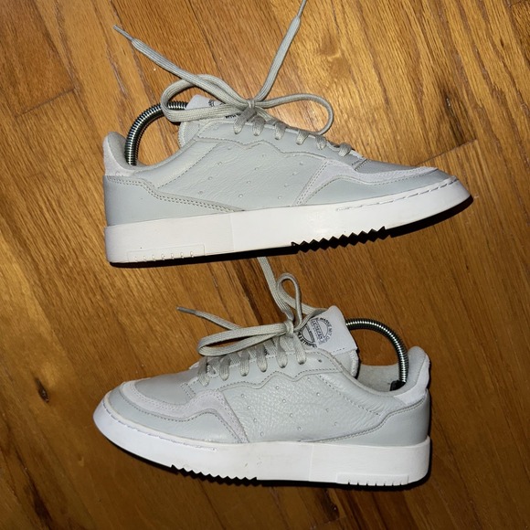 adidas Shoes - Adidas Supercourt Shoes Womens Size 7.5 Gray White Leather EE6045 Low Top Casual